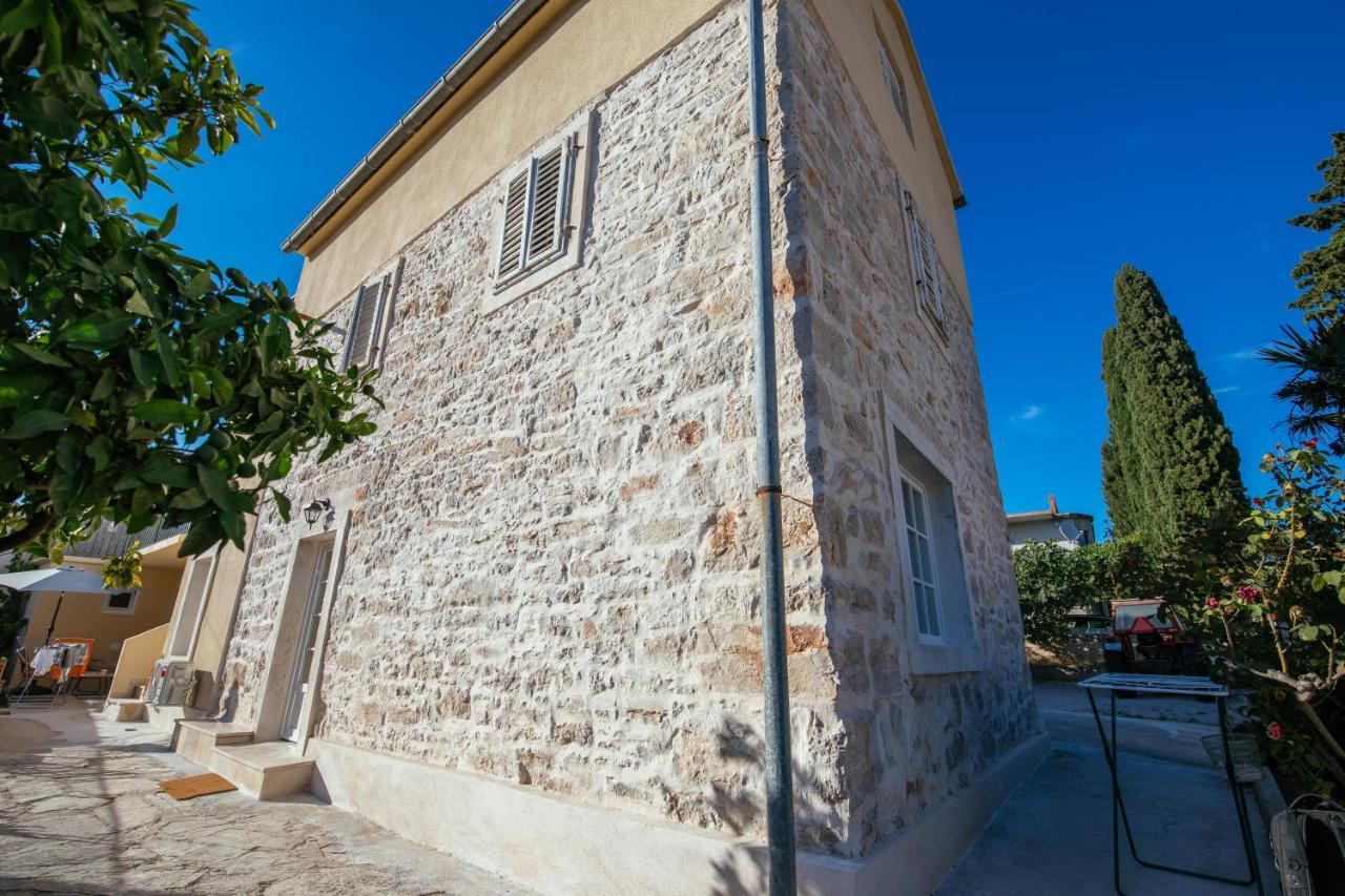 Apartamento Barbarossa Sveti Filip i Jakov Exterior foto
